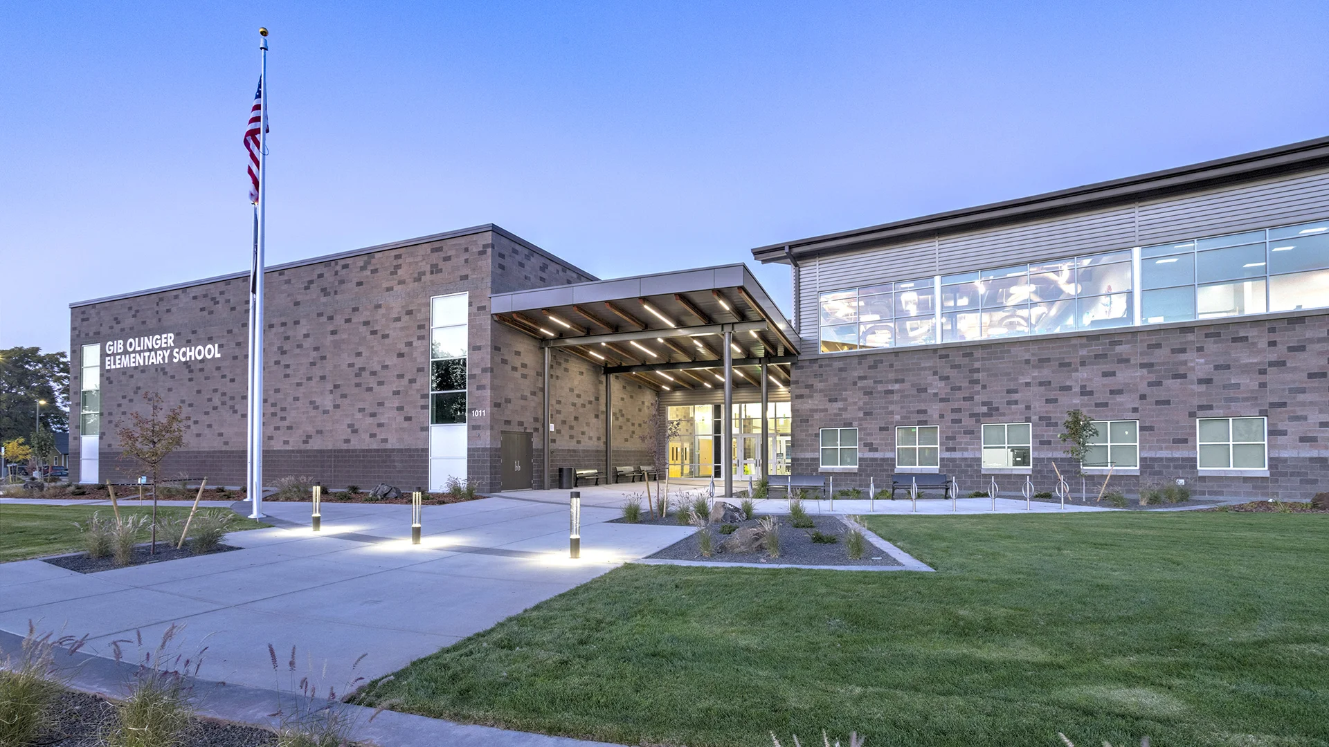 Gib Olinger Exterior