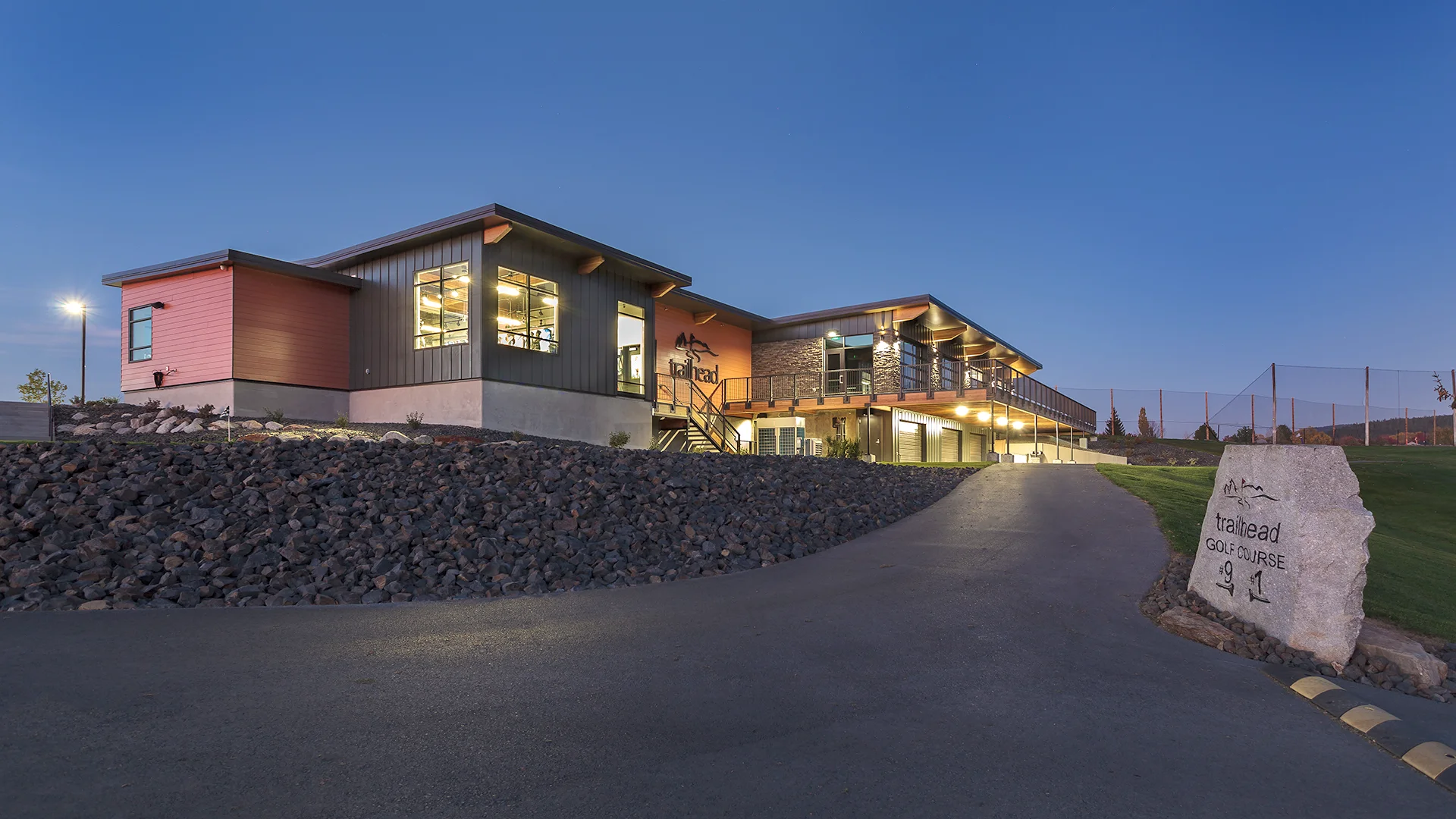 Liberty Lake Golf Course Trailhead Clubhouse Back