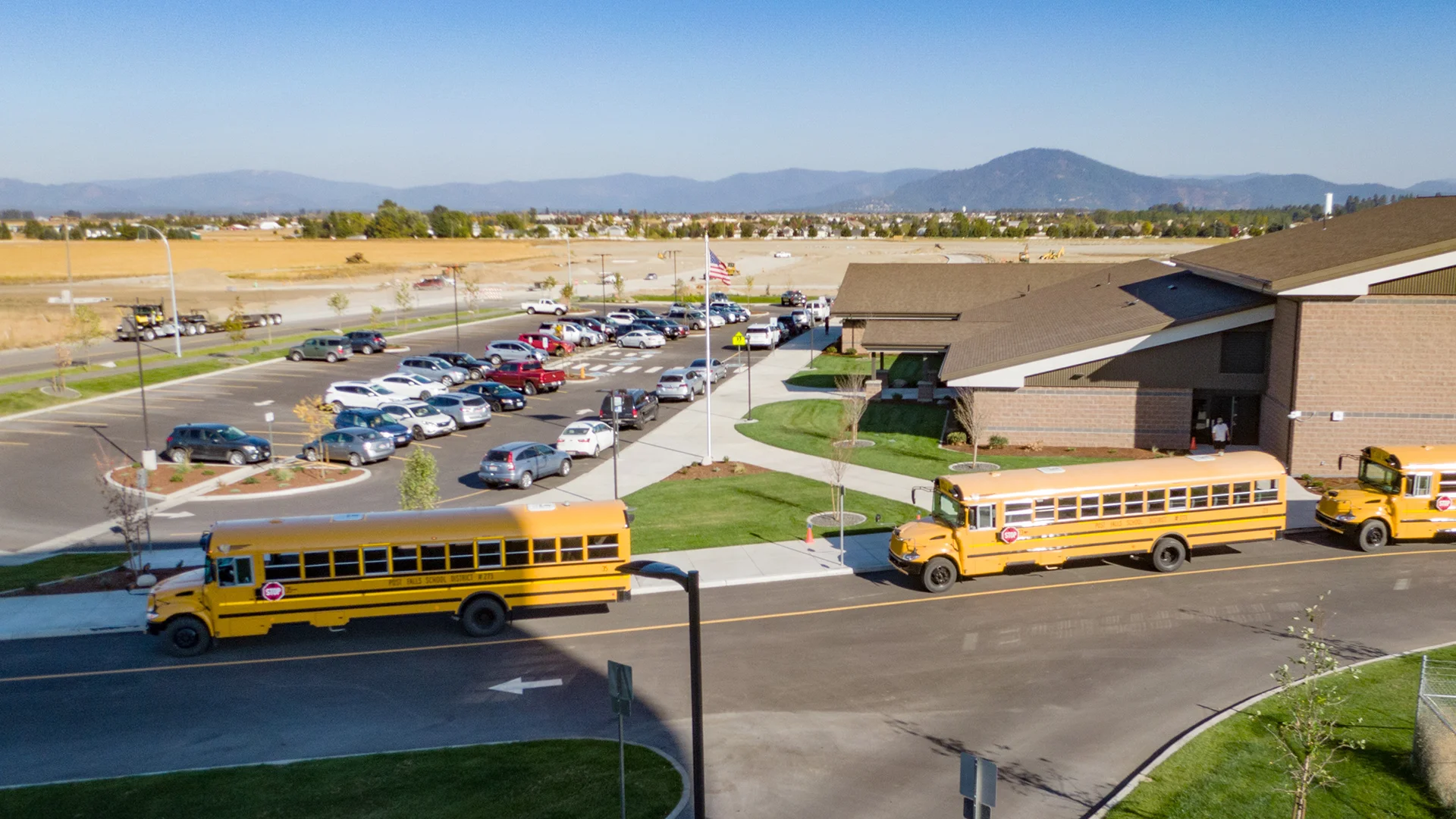 Treaty Rock Elementary Bus Loop