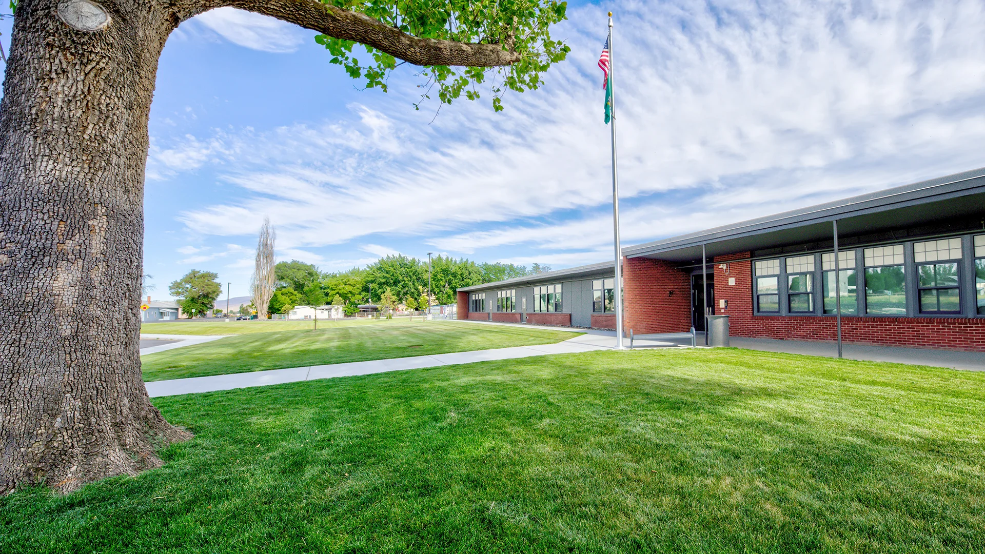 Whitstran Elementary Entry